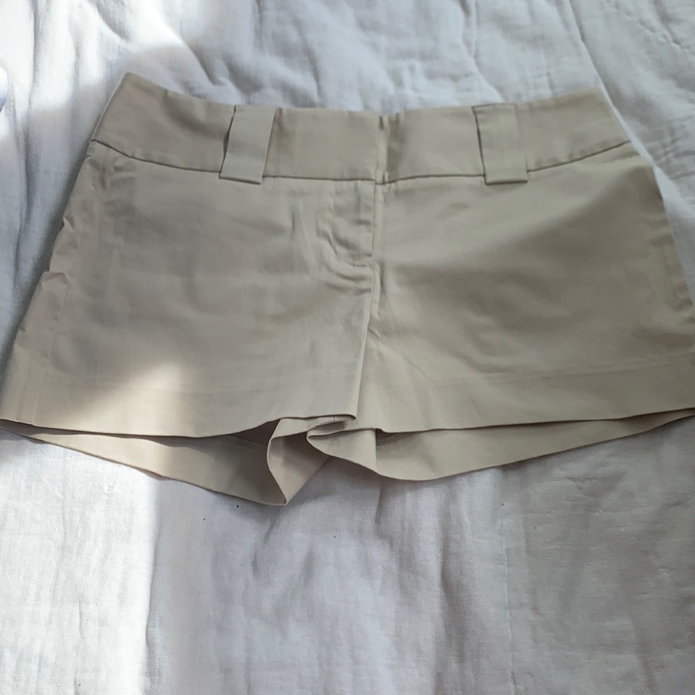 Women’s size 2 Express khaki shorts
